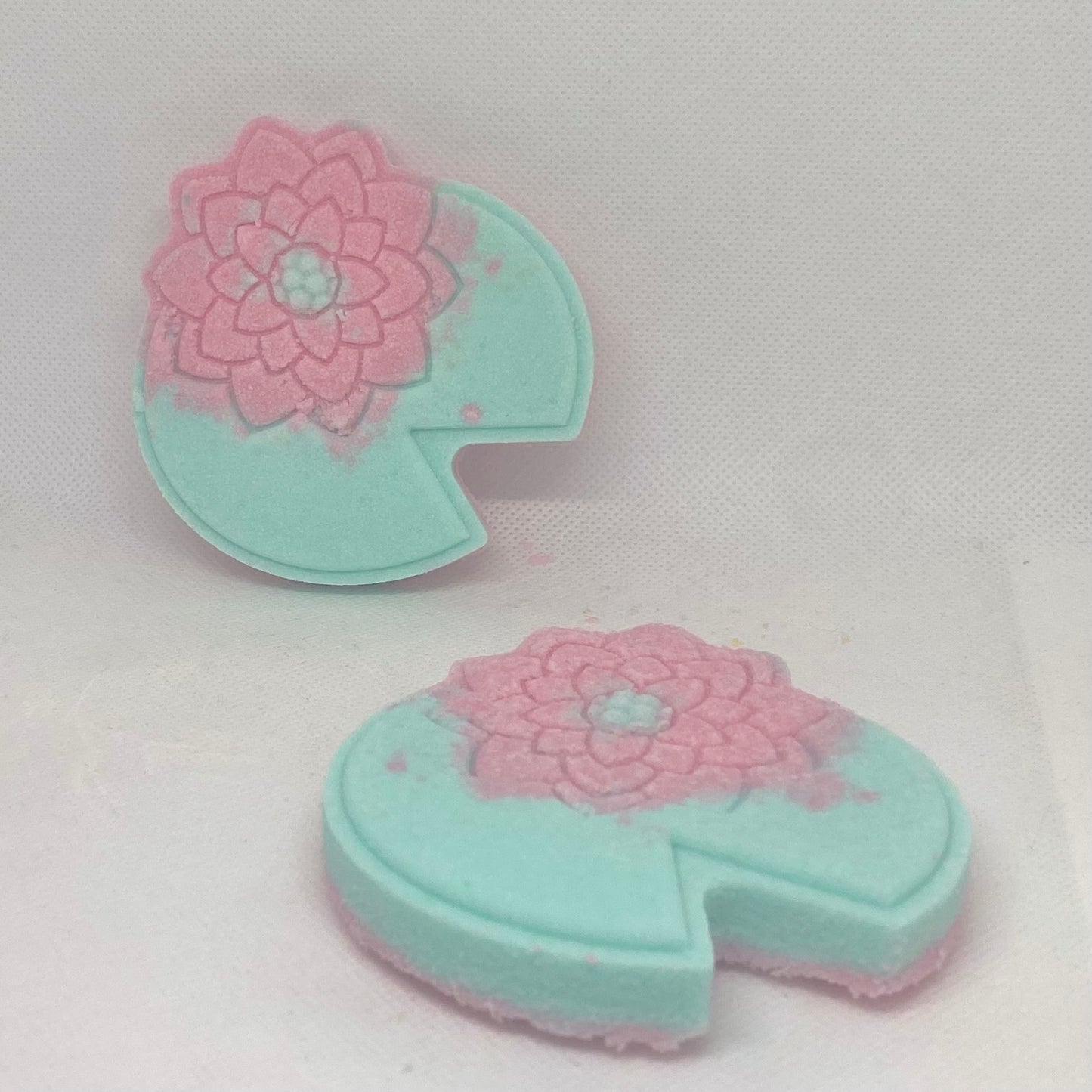 Fizzy Foamy Medium Bath Bomb