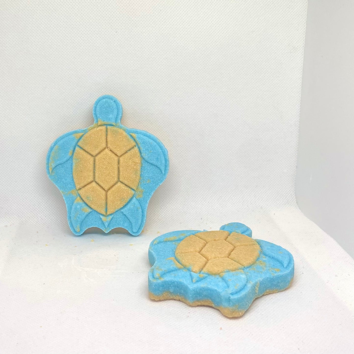 Fizzy Foamy Medium Bath Bomb